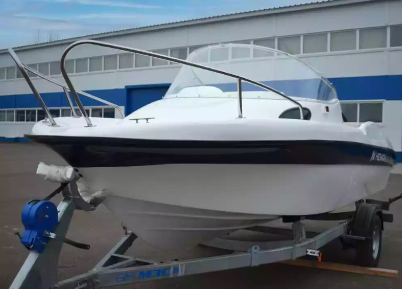 Стеклопластиковый катер Neman-530 с каютой в Ухте