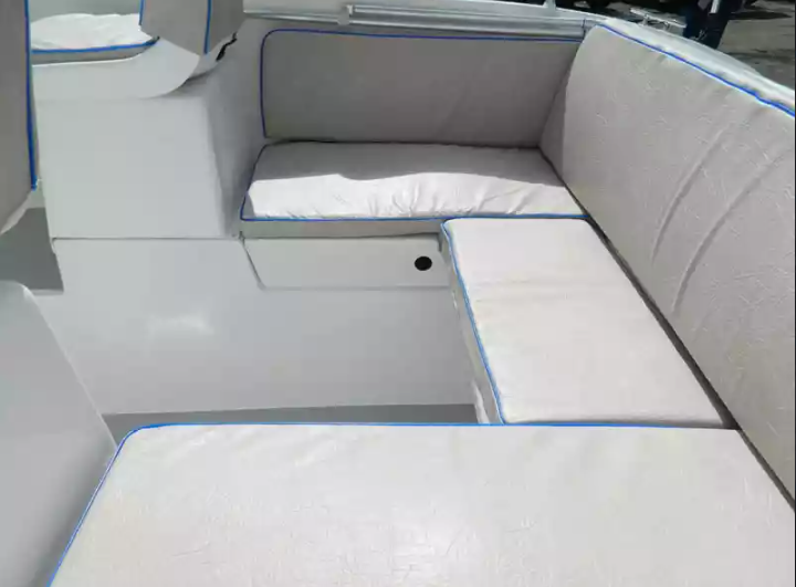 Комбинированный катер Neman-500 с каютой в Ухте