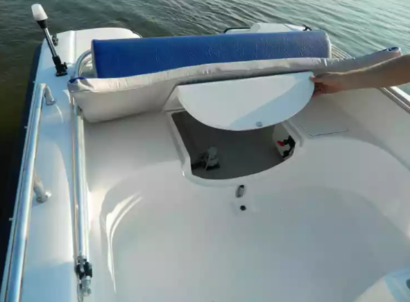 Стеклопластиковый катер Wyatboat-430 M (тримаран) в Ухте