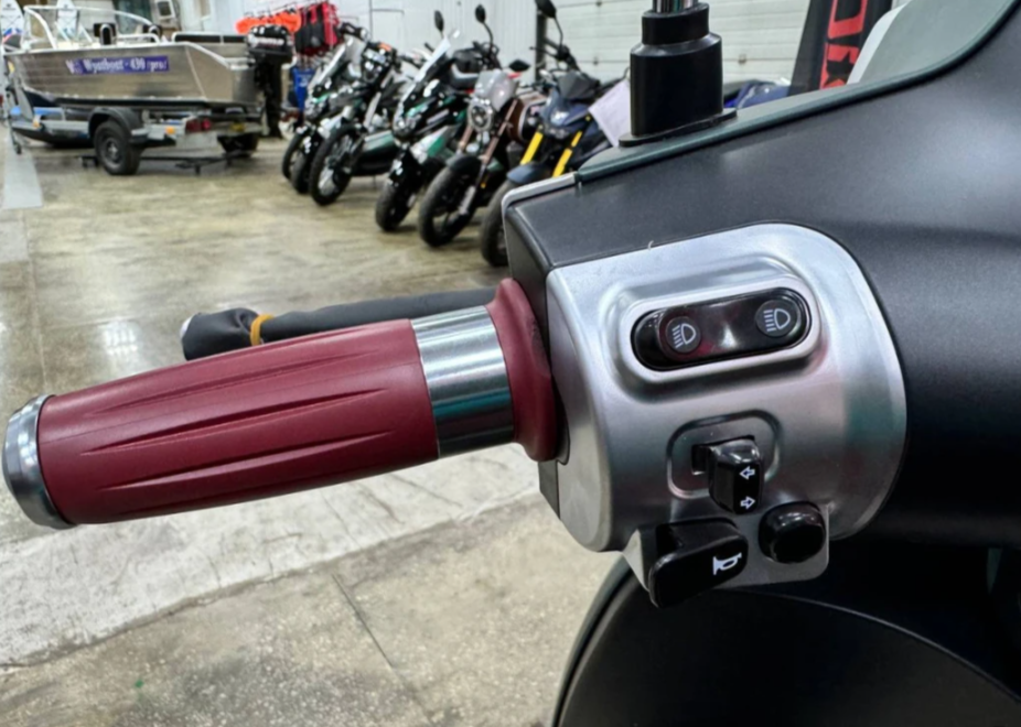 Скутер PROMAX Miami 240 (49) в Ухте