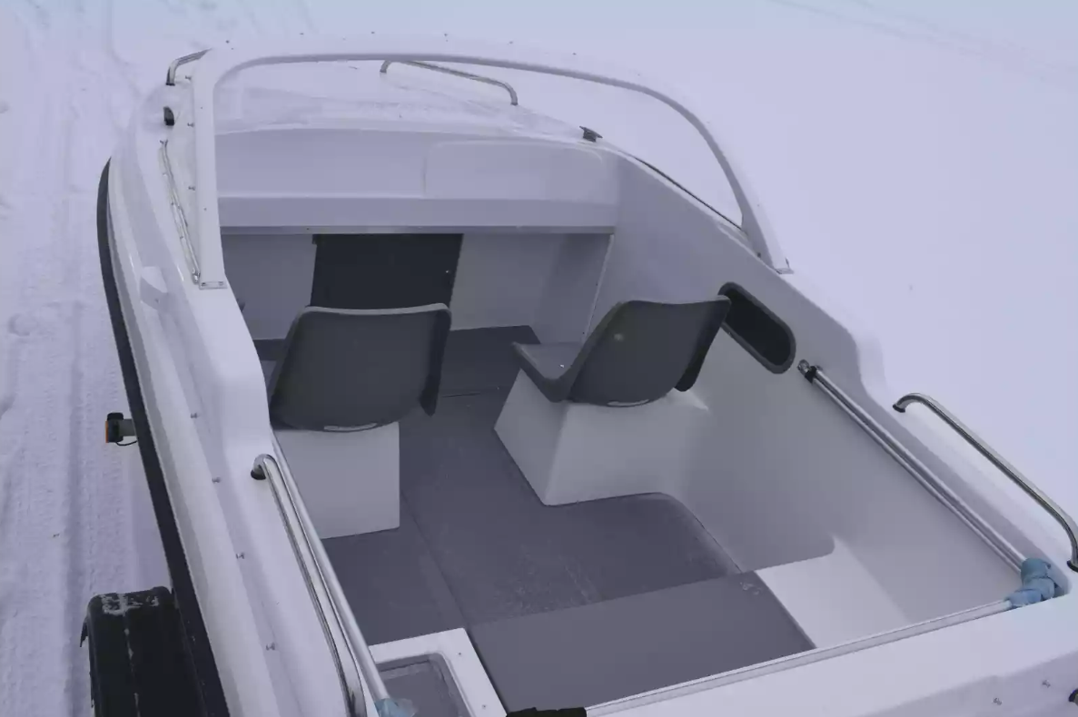 Стеклопластиковый катер Neman-450 в Ухте