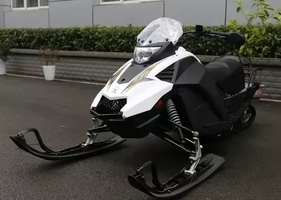 Снегоход ULAR 220 в Ухте