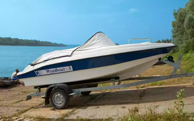 Стеклопластиковый катер Wyatboat-3 (c рундуками) в Ухте
