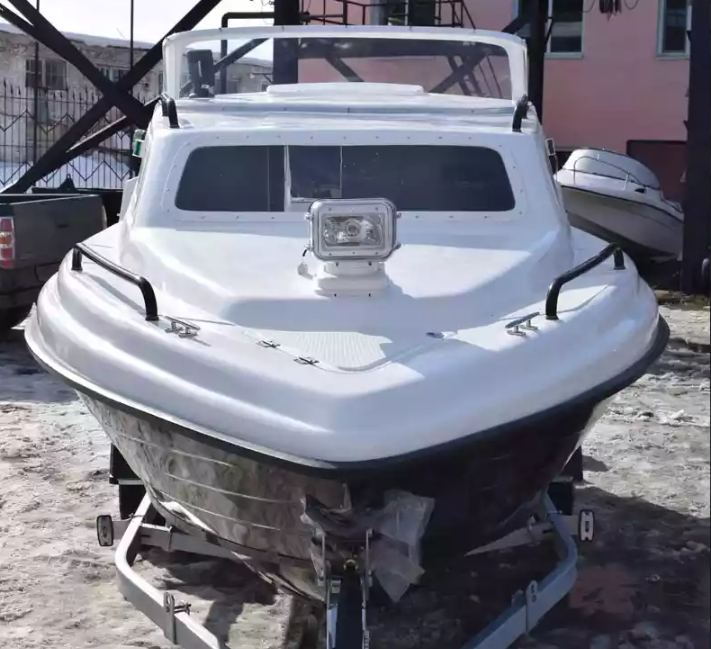 Комбинированный катер Neman-500 с каютой в Ухте