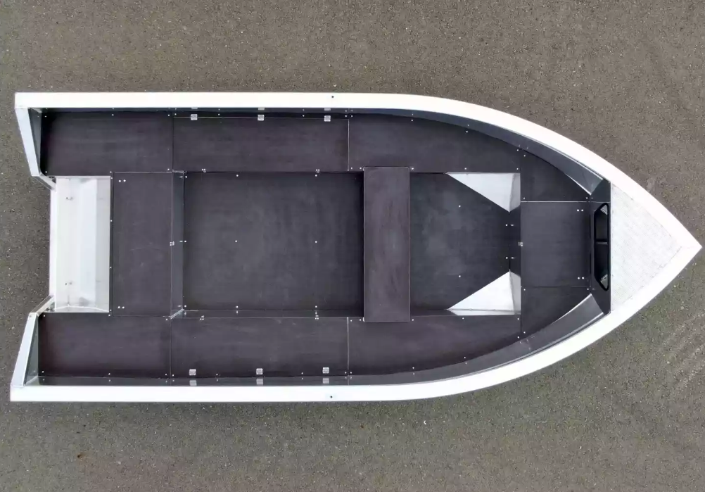 Алюминиевая лодка  Неман-420 в Ухте