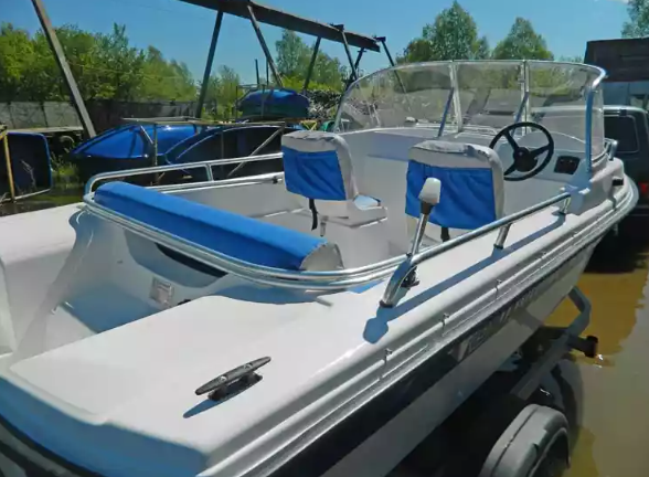 Стеклопластиковый катер Wyatboat-430 M (тримаран) в Ухте