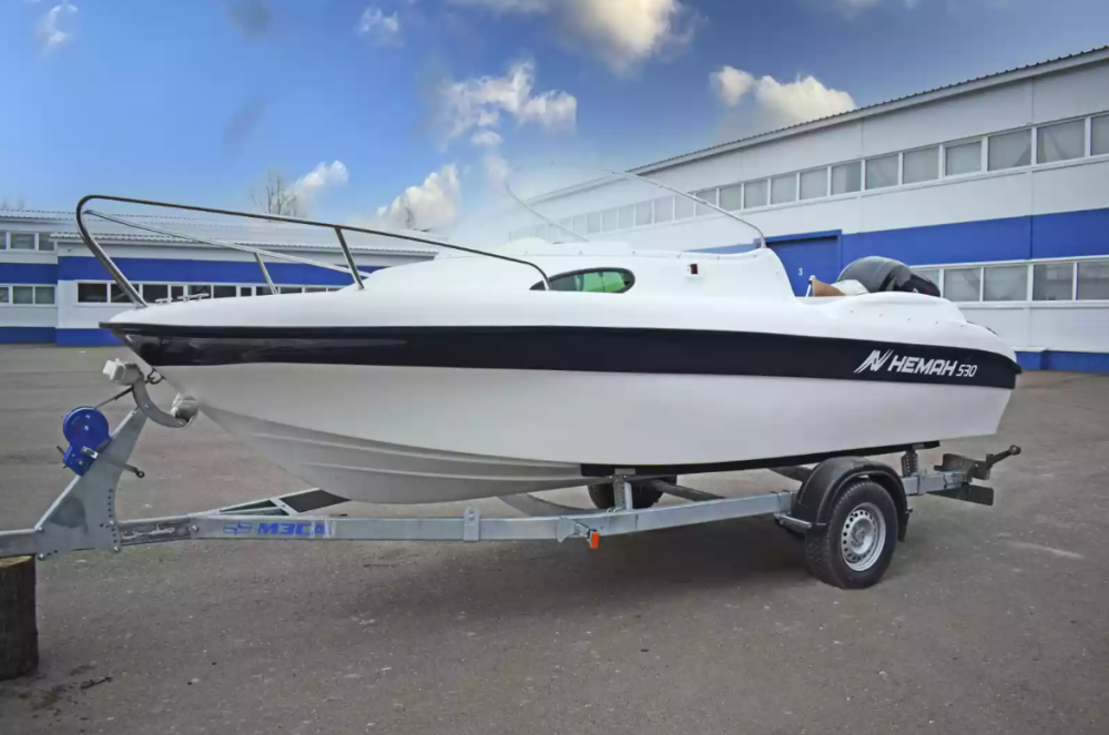 Стеклопластиковый катер Neman-530 с каютой в Ухте