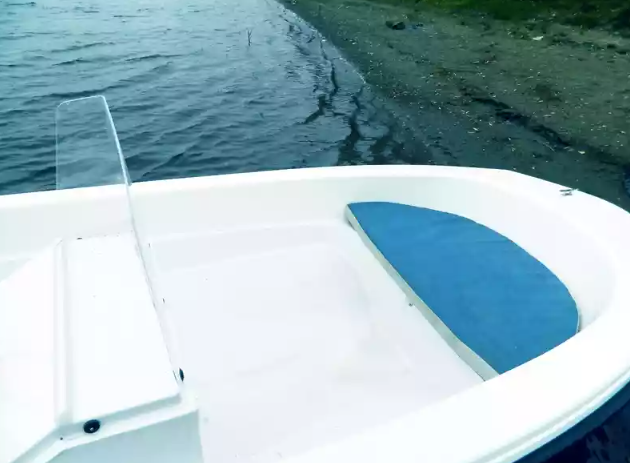 Стеклопластиковый катер Тримаран Wyatboat 430 C в Ухте