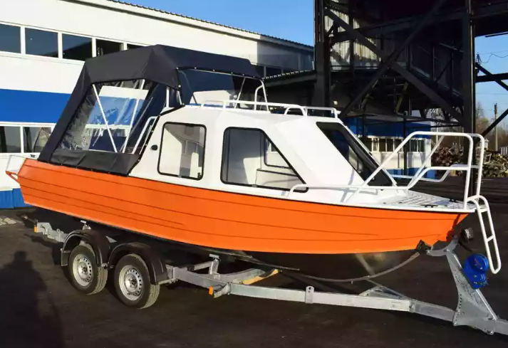 Алюминиевый катер Неман-500 (каютный) в Ухте