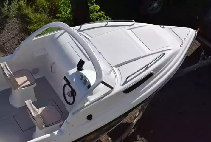 Комбинированный катер Neman-550 с каютой в Ухте