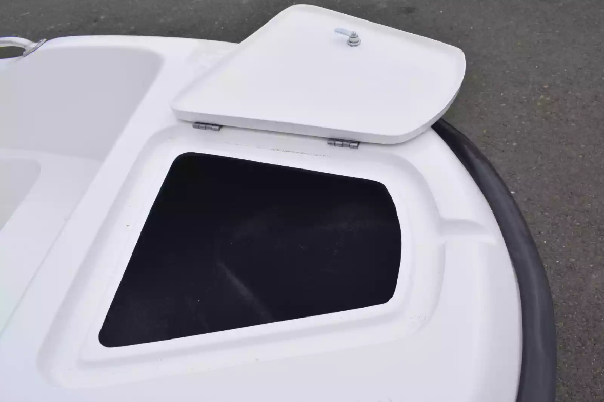 Стеклопластиковая лодка Пингвин New (тримаран) в Ухте