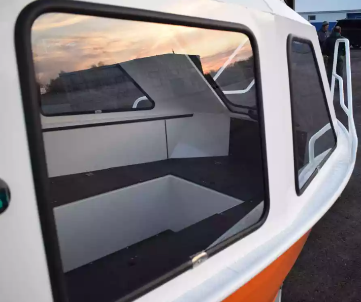 Алюминиевый катер Неман-500 (каютный) в Ухте