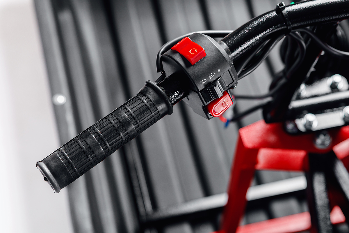 Модуль толкач IKUDZO TERRAIN с подогревом ручек в Ухте