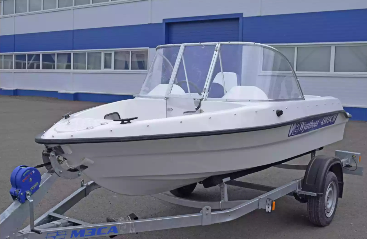 Стеклопластиковый катер Wyatboat-430DCМ (килевая) в Ухте