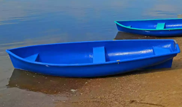 Стеклопластиковая лодка Омуль в Ухте