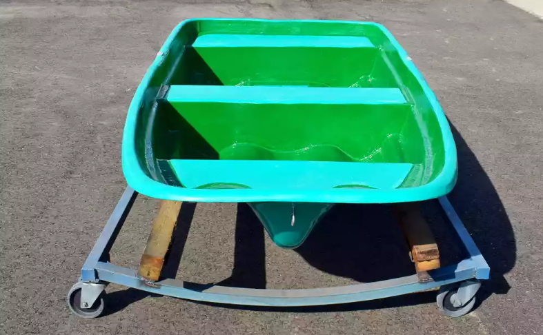 Стеклопластиковая лодка Старт (тримаран) в Ухте