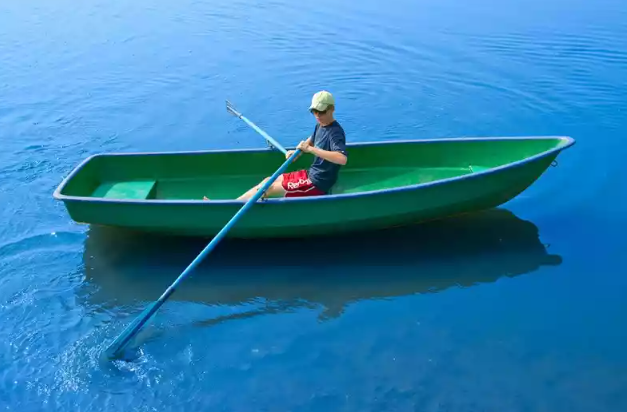 Стеклопластиковая Лодка Голавль в Ухте