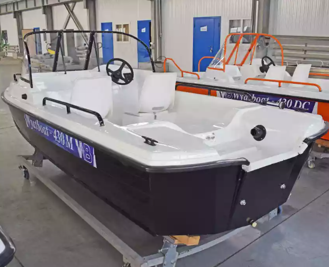 Комбинированный катер Wyatboat-430 M в Ухте