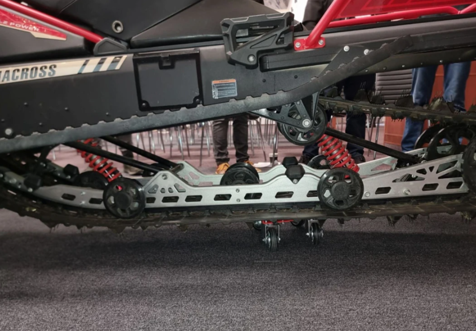 Снегоход AODES Siberiacross 1000 SWT 600mm LCD 6.8 в Ухте