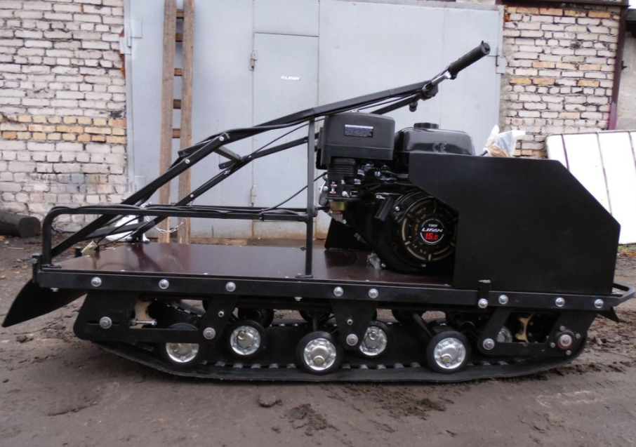 Мотобуксировщик AhtaR Зима 15 л/с с вариатором в Ухте