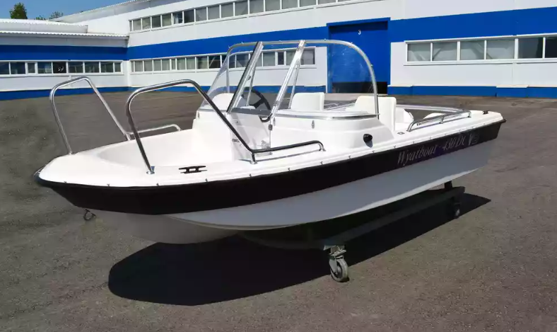 Стеклопластиковый катер Wyatboat-430 DC (тримаран) в Ухте
