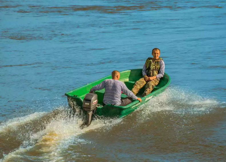 Стеклопластиковая лодка Neman-340 (тримаран) в Ухте