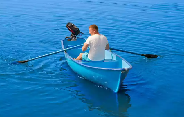 Стеклопластиковая лодка Омуль в Ухте