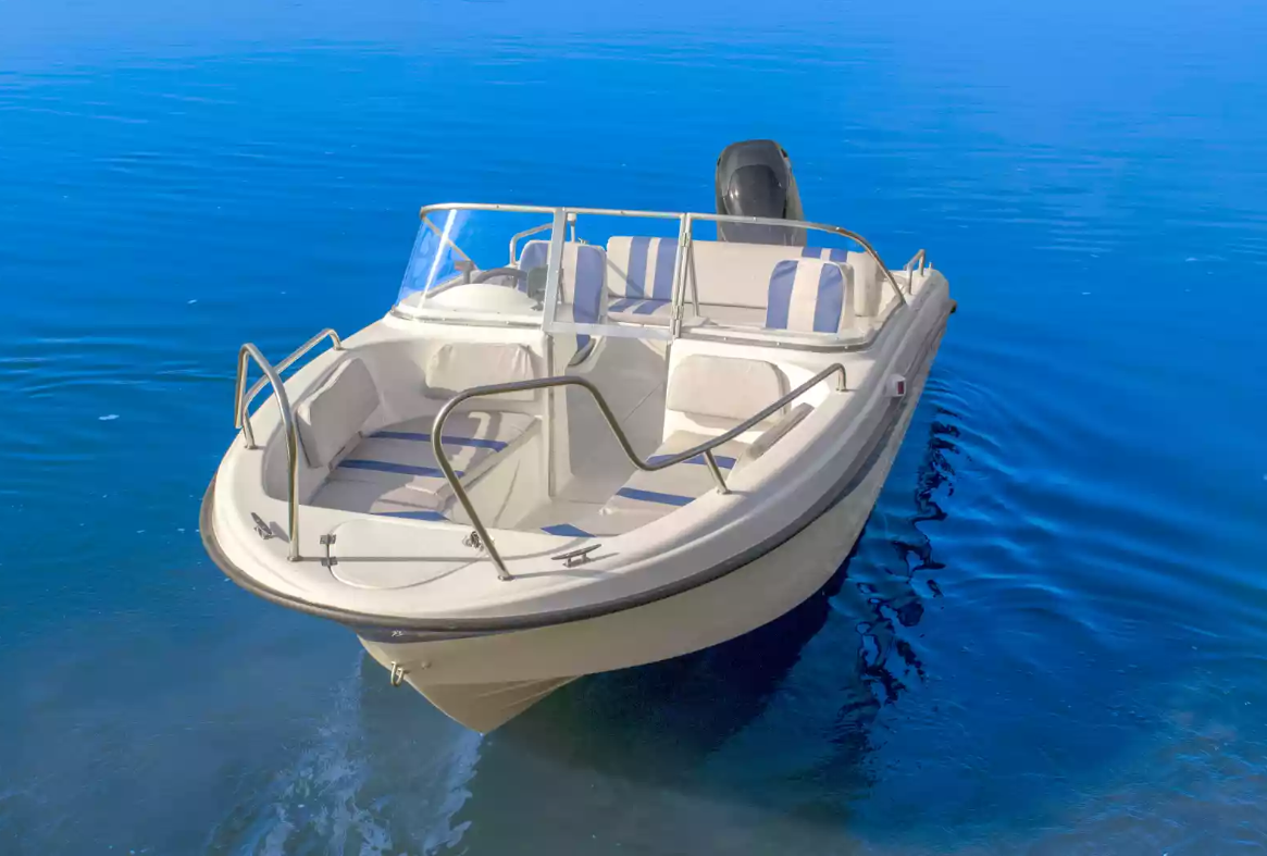 Стеклопластиковый катер Neman-530 Open в Ухте