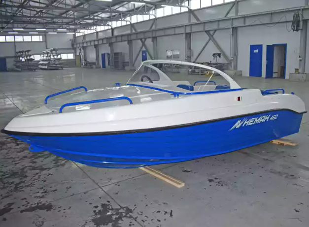 Комбинированный катер Neman-450 в Ухте