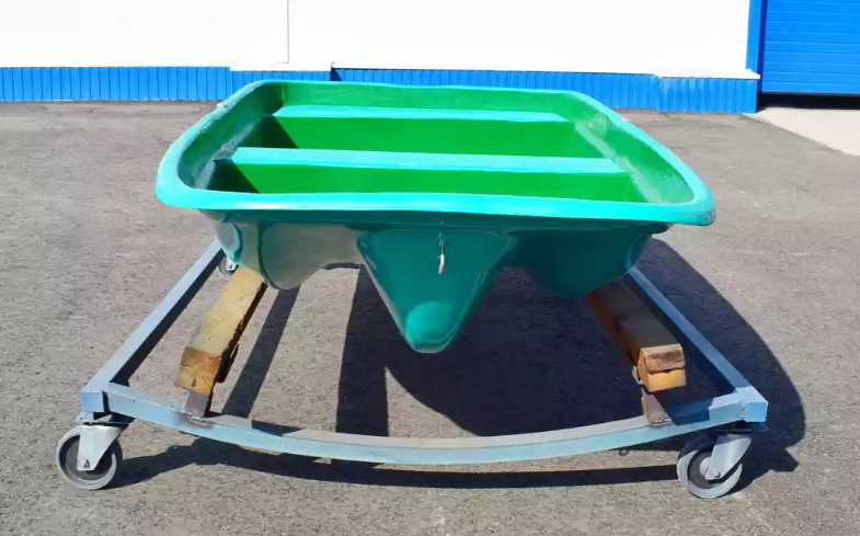 Стеклопластиковая лодка Старт (тримаран) в Ухте