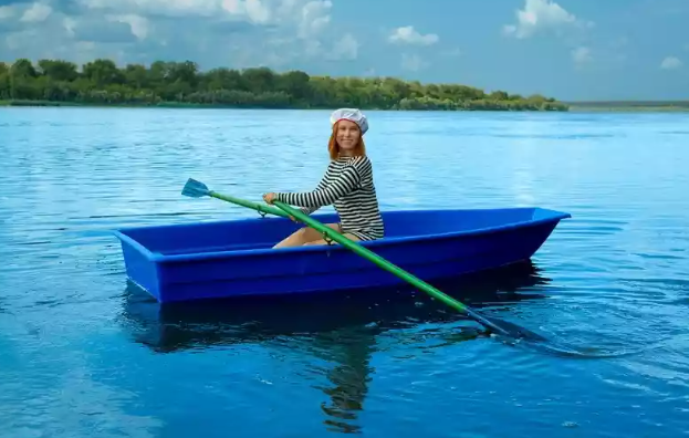 Стеклопластиковая лодка Малютка в Ухте