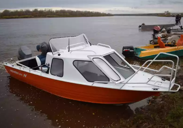 Алюминиевый катер Неман-500 (каютный) в Ухте