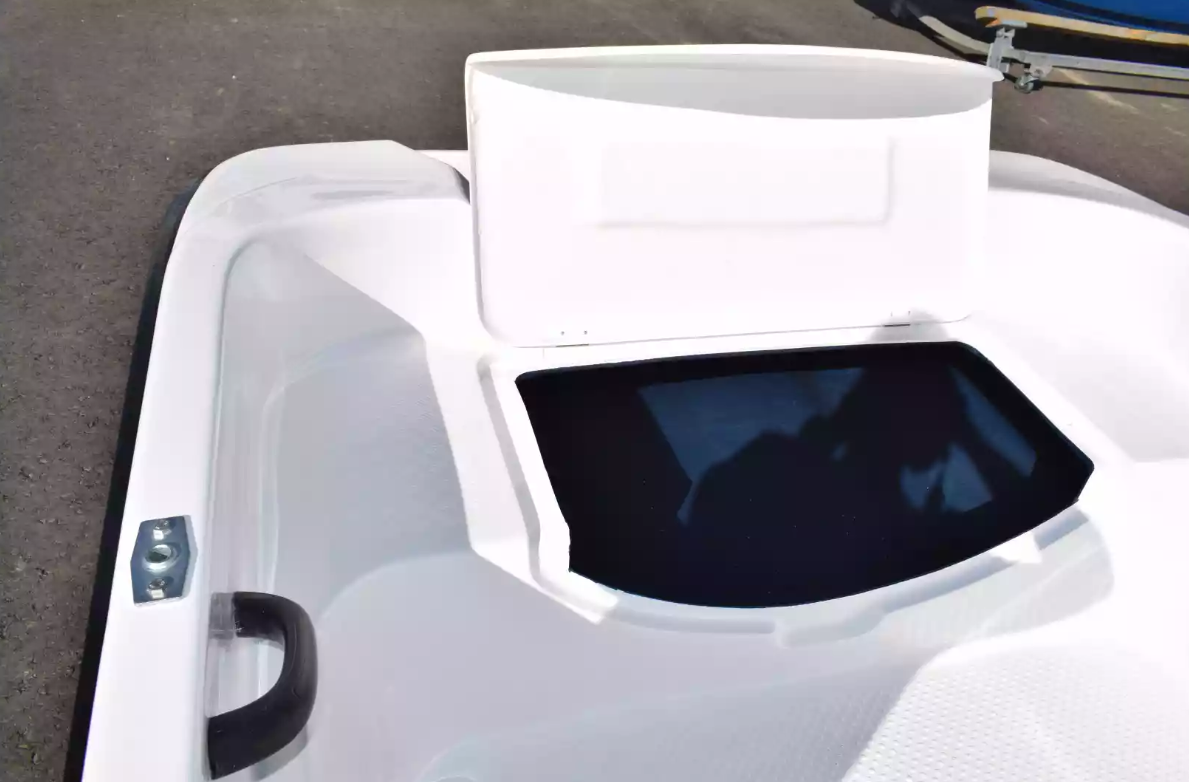 Стеклопластиковая лодка Пингвин (тримаран) в Ухте