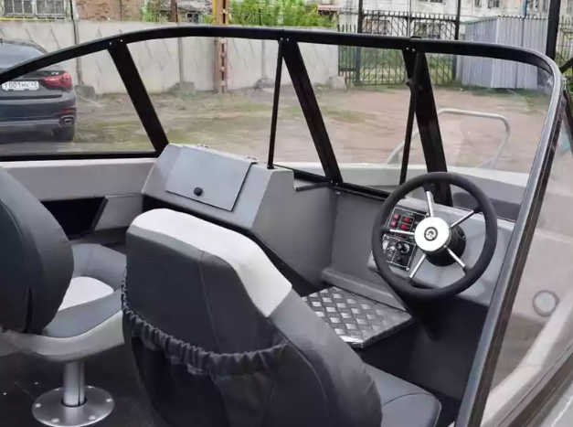 Алюминиевый катер Неман 550 DC в Ухте