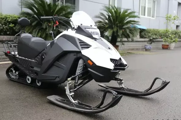 Снегоход ULAR 220 в Ухте