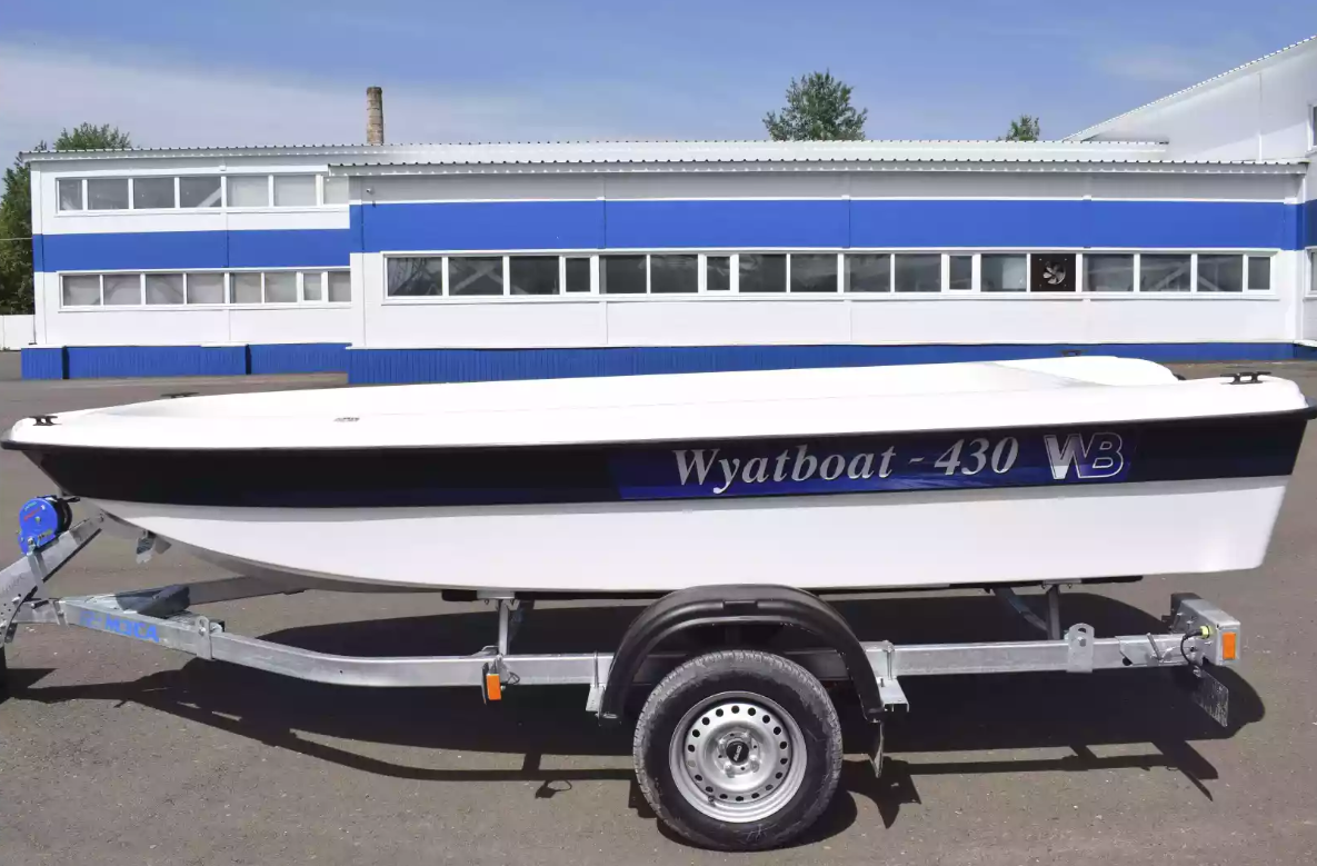 Стеклопластиковая лодка Wyatboat 430 тримаран в Ухте