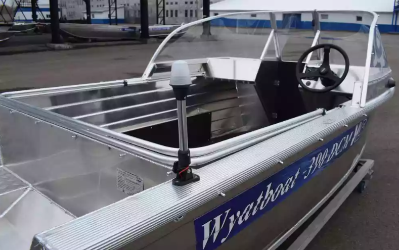 Алюминиевый катер Wyatboat-390 DCM Увеличенный борт в Ухте