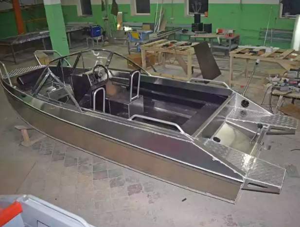 Алюминиевый катер Неман-500 DC (без покраски) в Ухте