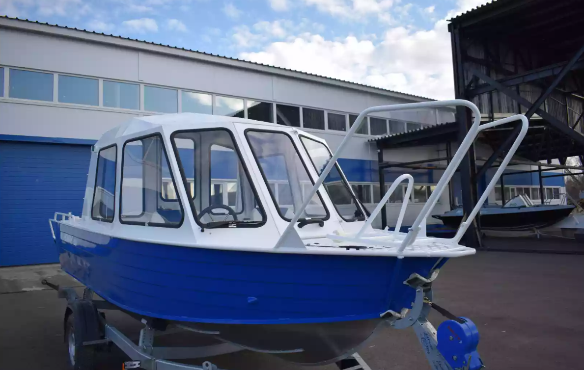 Алюминиевый катер Неман-500 (закрытая рубка) в Ухте