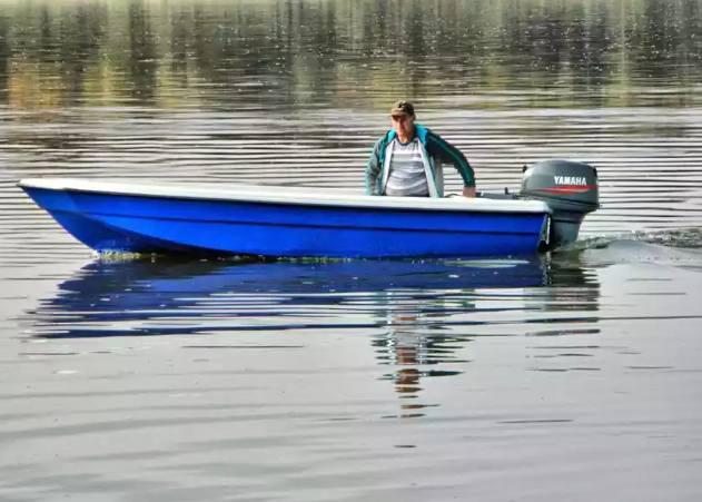Стеклопластиковая лодка Wyatboat 430 тримаран в Ухте