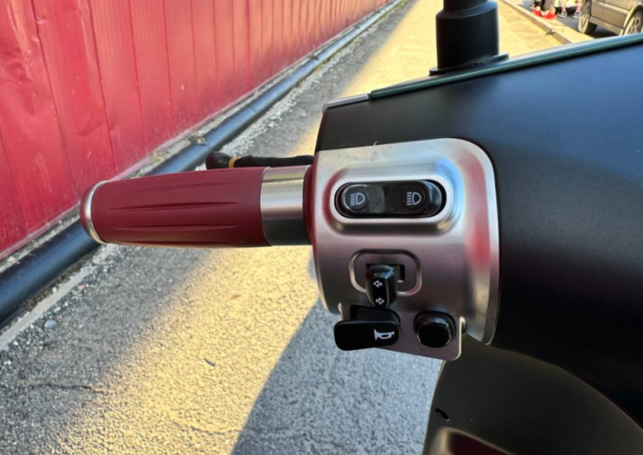 Скутер PROMAX Miami 240 (49) в Ухте