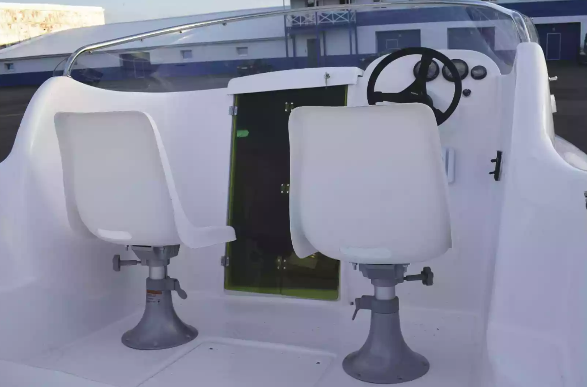 Комбинированный катер Neman-530 с каютой в Ухте