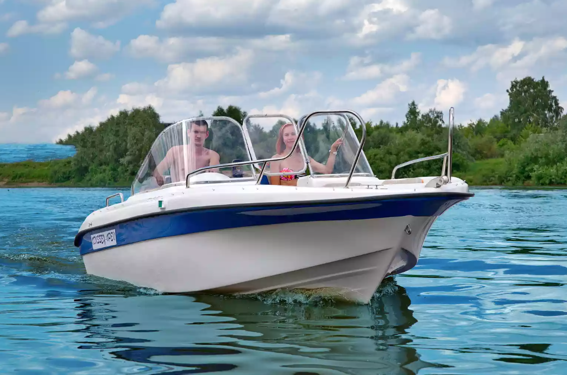 Стеклопластиковый катер Neman-530 Open в Ухте