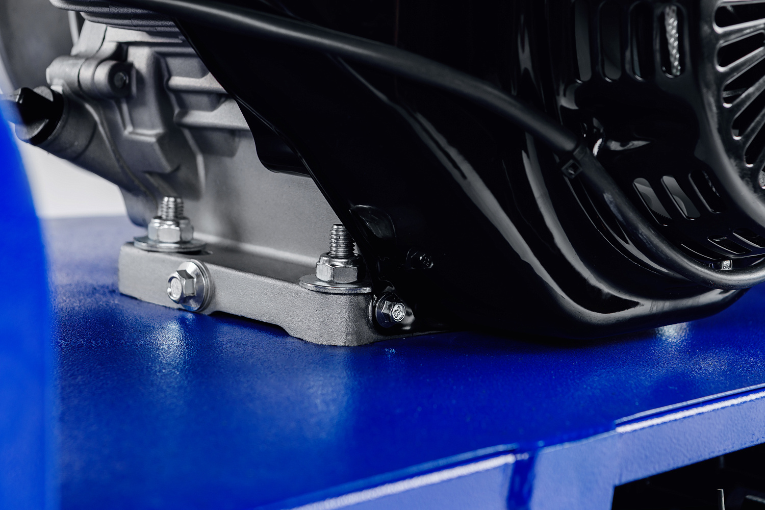 МОТОБУКСИРОВЩИК SNOW DOG 15 л.с. в Ухте