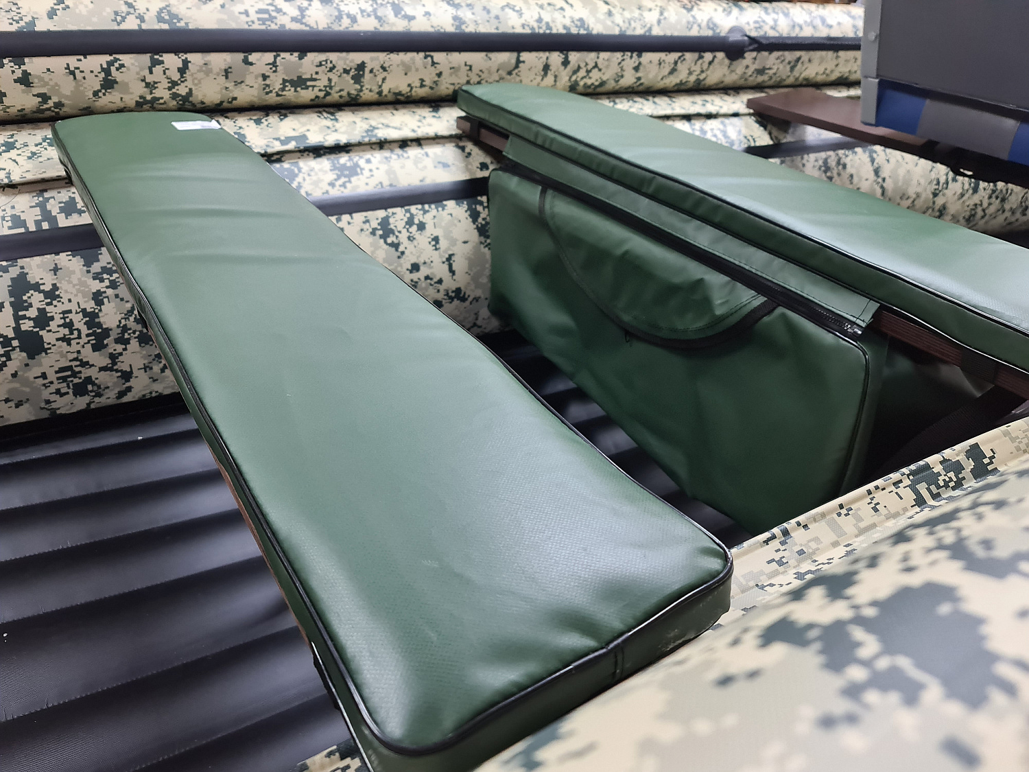КОМПЛЕКТ МЯГКИХ НАКЛАДОК С СУМКОЙ ДЛЯ ЛОДОК 110Х20 ЗЕЛЕНЫЙ в Ухте